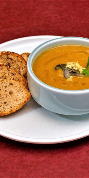 Aubergini pumpkin soup